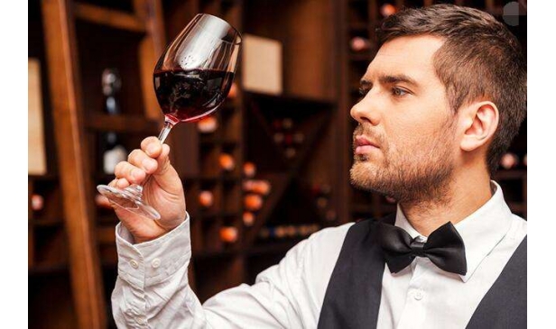 葡萄酒十大品牌带你区分品酒师与侍酒师
