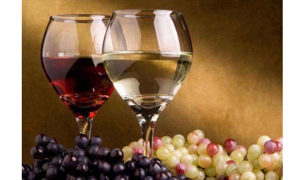 像品酒师一样喝葡萄酒，其实很简单！