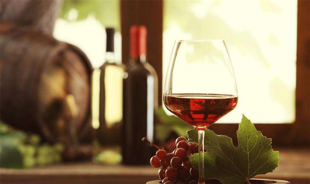 开一家红酒加盟店需要准备多少资金?