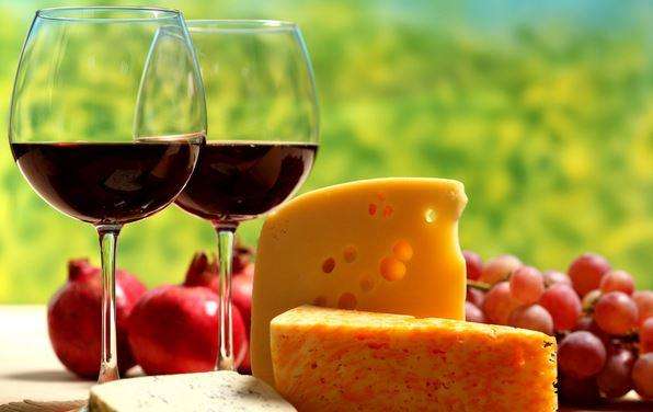 进口葡萄酒代理生意如何挑选货源？