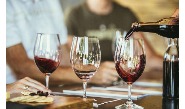 影响葡萄酒精度数的因素有哪些？
