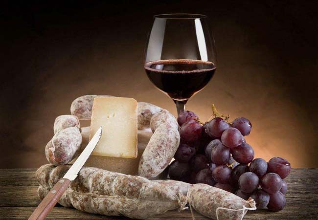 进口红酒批发生意市场好吗？