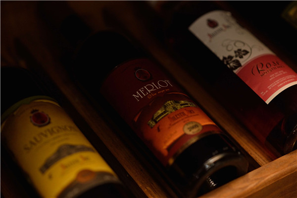 什么品牌适合在樟树市做葡萄酒店加盟生意?