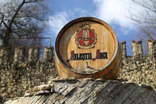 宜春市怎样投资红酒批发生意？