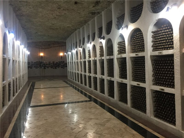在濮阳加盟红酒专卖店有什么技巧?