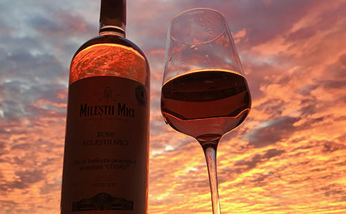 哈尔滨开家红酒店怎样能赚钱？