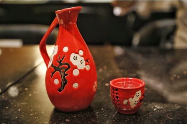 企业定制荷花酒口感怎么样？