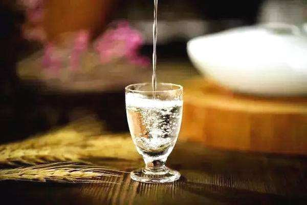 决定收藏私人定制酒受哪些因素影响?