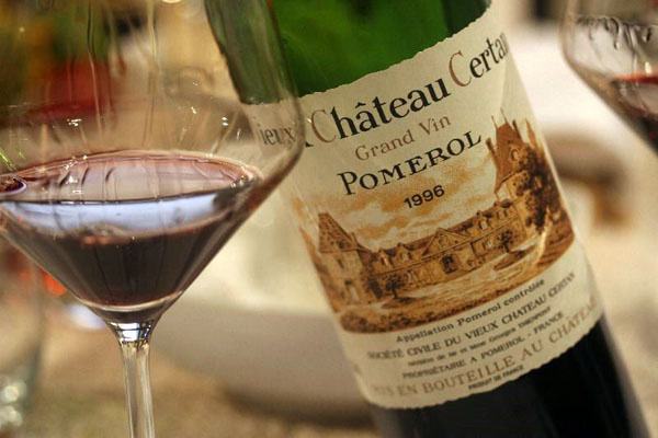 老色丹葡萄酒庄2018年份红葡萄酒多少钱？