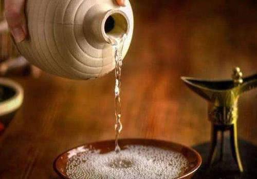 53度的高端定制酱香酒怎么那么多呢?