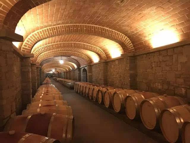 你了解法国葡萄酒庄的历史文化吗？